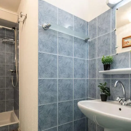 Calme, 8 Personnes, Proche Centre, Parking, Lary Soulan - Fr-1-296-169 דירה